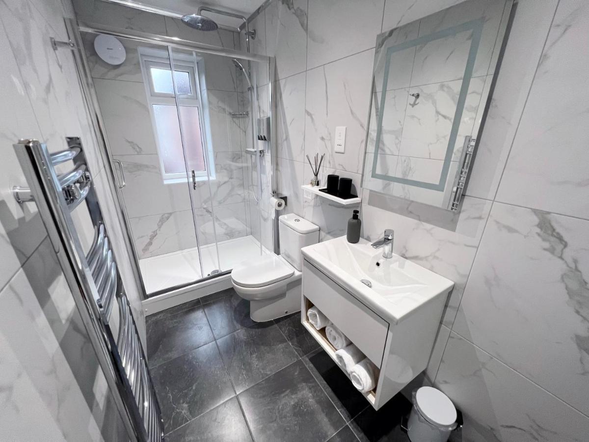 United Home B&B Salford (Greater Manchester) Exterior foto